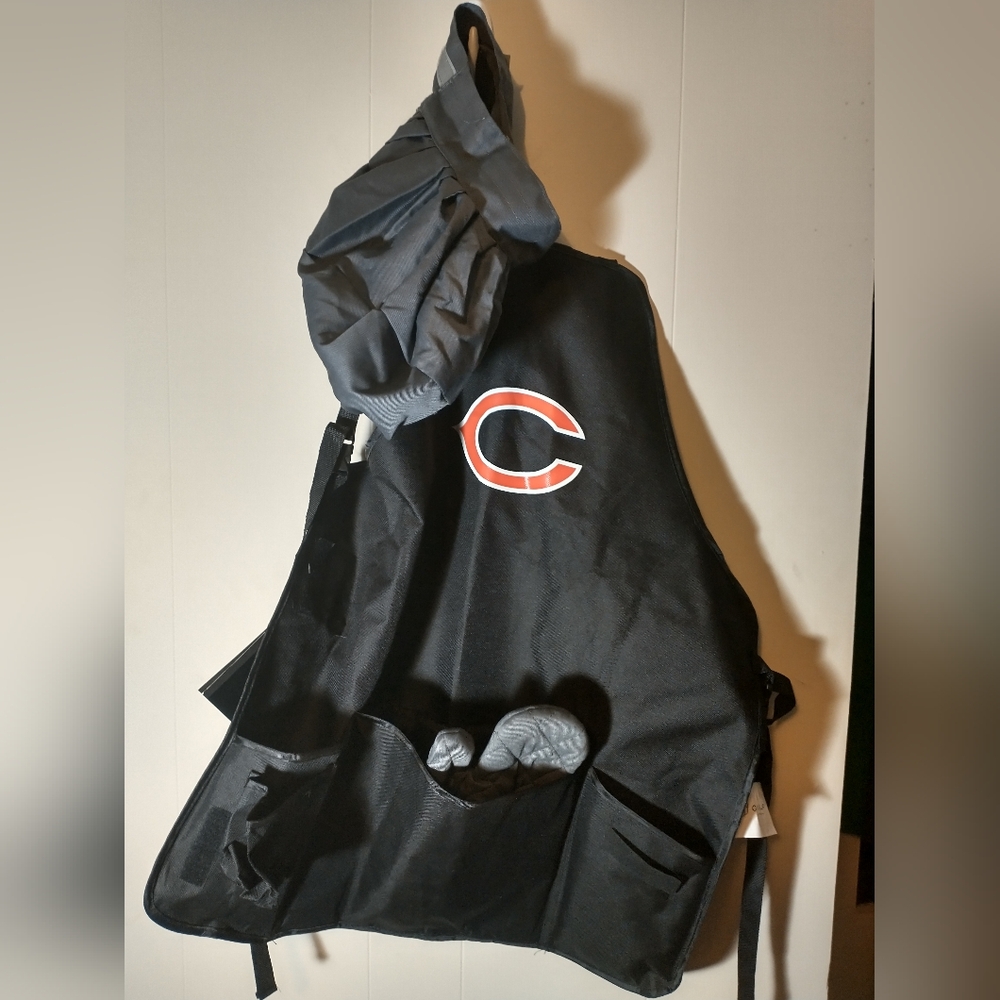 NWT NFL Oniva / Picnic Time Chicago Bears Grilling Apron Set